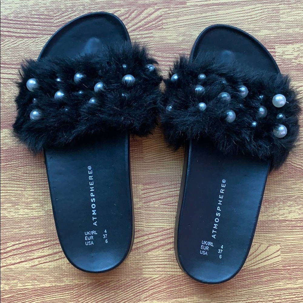 Slides/Slippers
